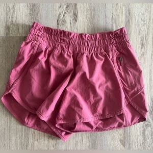Lululemon shorts, sz 6